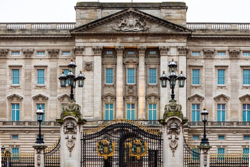 Front view of Buckingham Palace